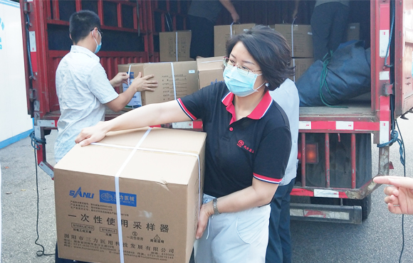 LETOU乐投垂危捐赠抗疫物资 助力福建南充抗击疫情